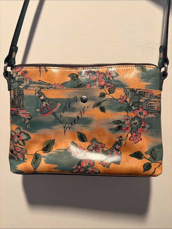 Patricia Nash Handbags - Patricia Nash Floral Printed Crossbody Bag in Tan and Green
